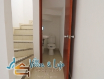 baño común- escaleras